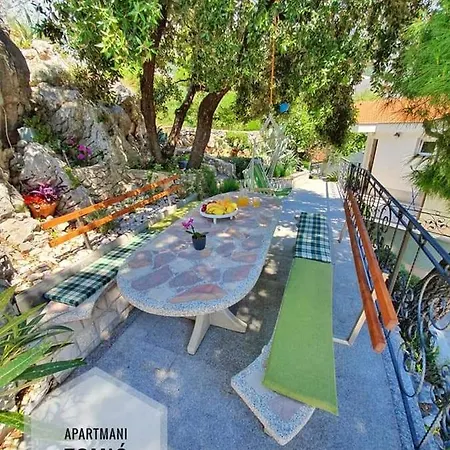 Tomic 3 Apartment