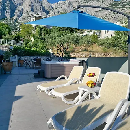 Tomic 3 Апартаменти *