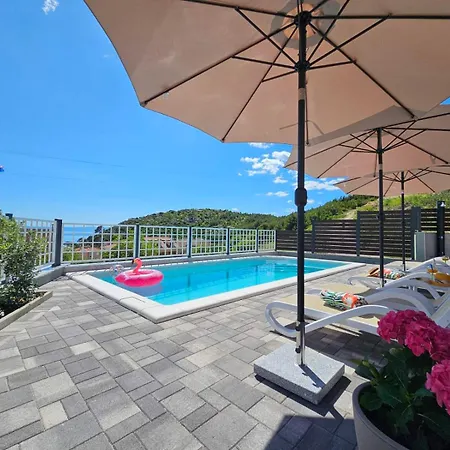 Tomic 3 Appartement *