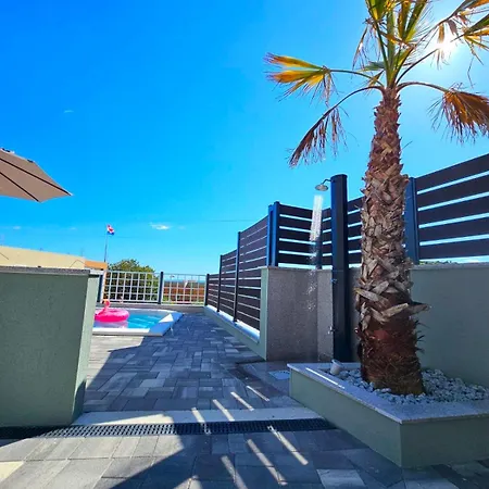 Apartment Tomic 3 Makarska