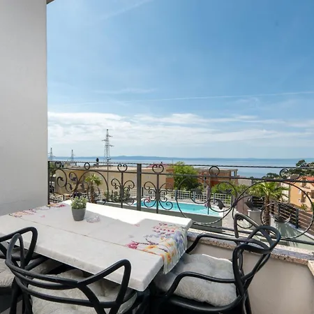 Tomic 3 Apartment Makarska