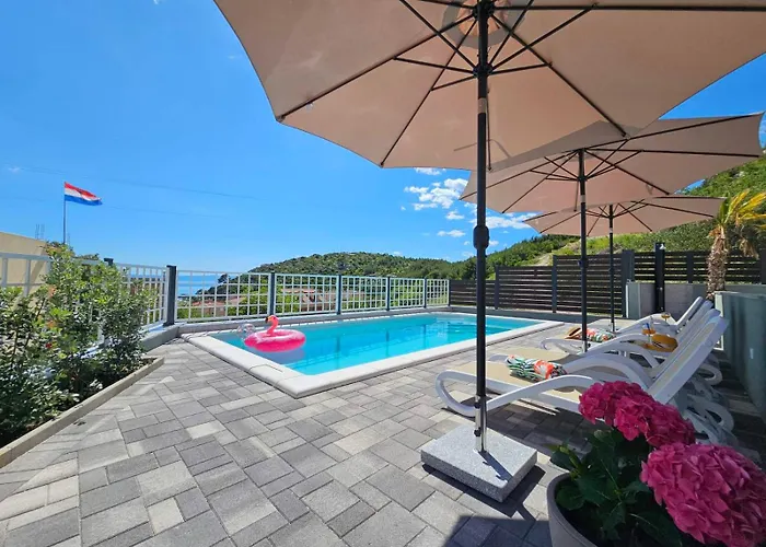 Tomic 3 Апартаменти *